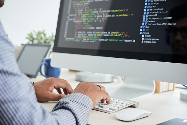 Graphic Design in the Digital Age: Must-Have Skills and Tools for 2025